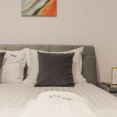 Apartment Deluxe Cozy - Address Bucharest