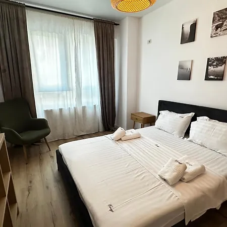 Deluxe Cozy - Address *