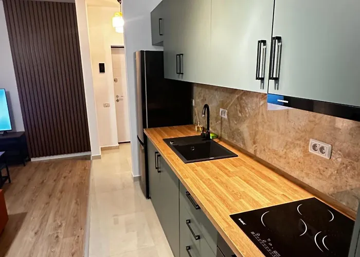 Deluxe Cozy - Address