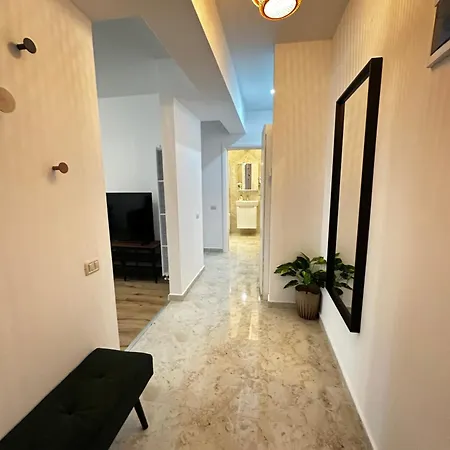 Deluxe Cozy - Address Apartmán *